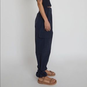 Cargo Pant in Navy (2 styles in 1)